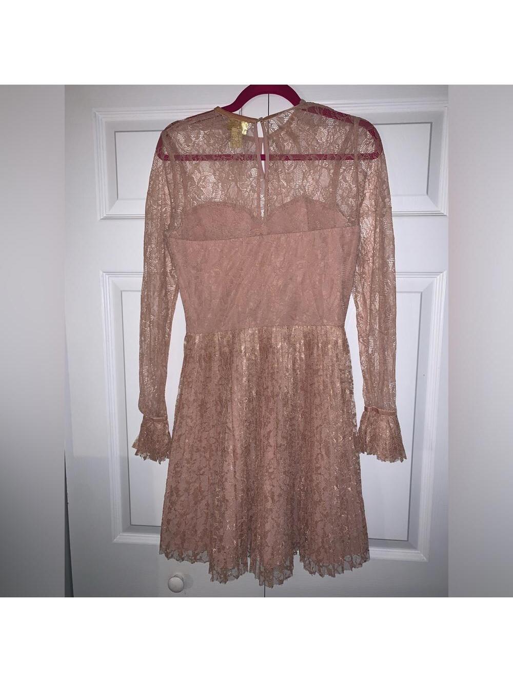 H&M lace dress